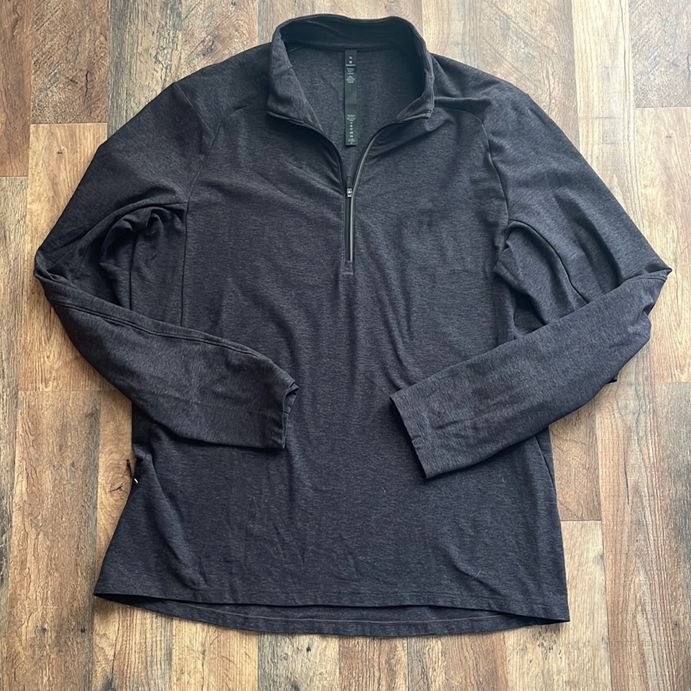 Lululemon men’s half zip dark charcoal gray long sleeve shirt